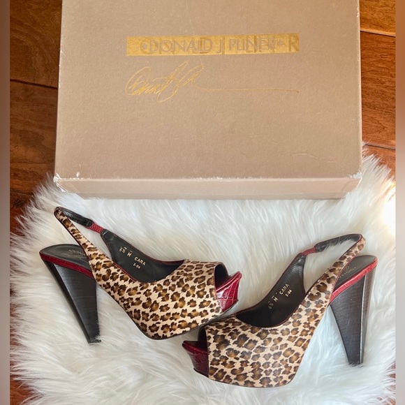 Donald J. Pliner cheetah print open toe stilettos heels with red trim size 6.5 - Picture 2 of 9
